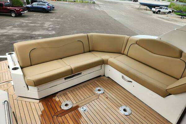 2016 Cruisers Yachts 41