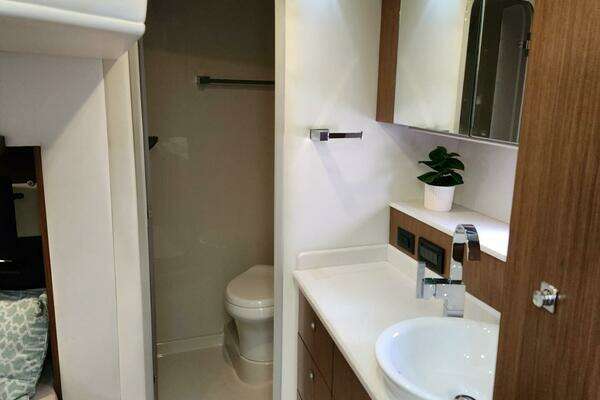 2016 Cruisers Yachts 41