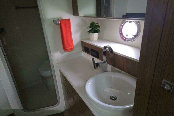 2016 Cruisers Yachts 41