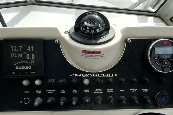 26ft Aquasport Yacht For Sale