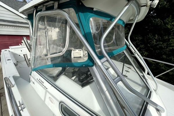 26ft Aquasport Yacht For Sale