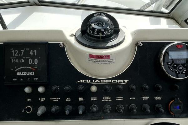 25ft Aquasport Yacht For Sale