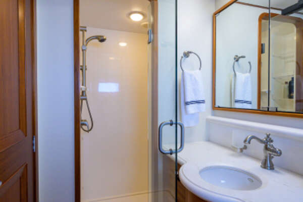 2003 New England Boatworks 91