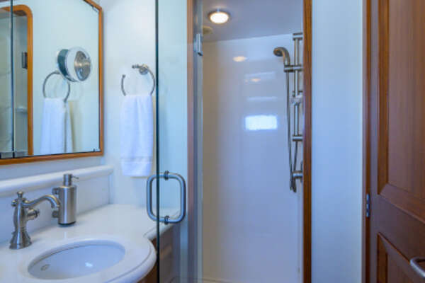 2003 New England Boatworks 91