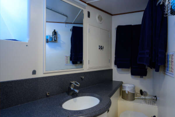 2003 New England Boatworks 91