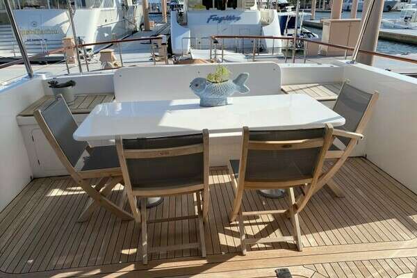 2003 New England Boatworks 91