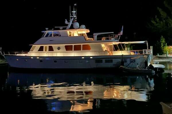 2003 New England Boatworks 91