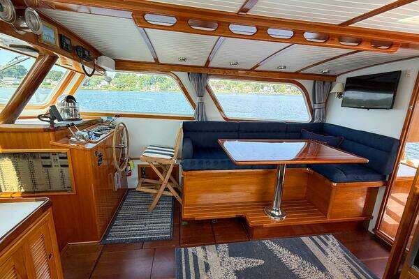 Wilbur 38 Yacht For Sale