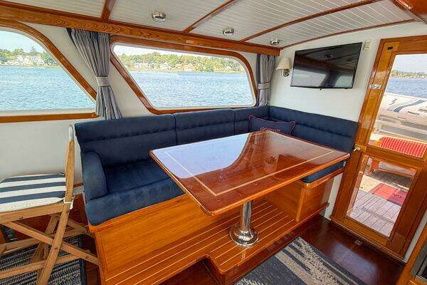 Wilbur 38 Yacht For Sale