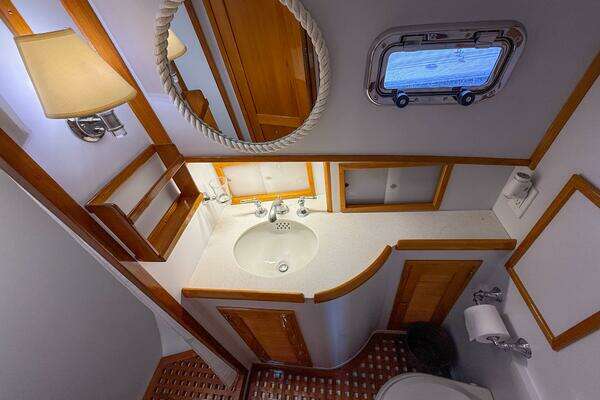 Wilbur 38 Yacht For Sale
