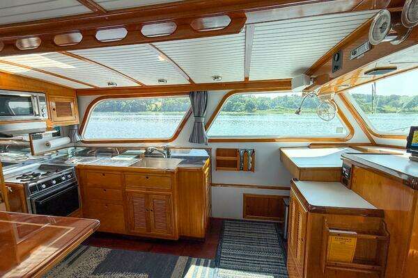 Wilbur 38 Yacht For Sale