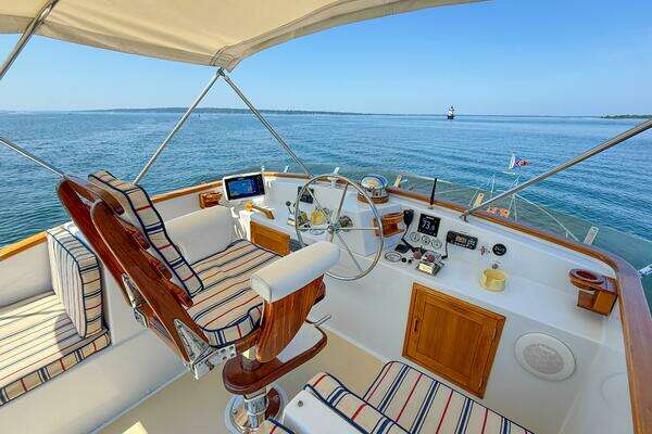 Wilbur 38 Yacht For Sale