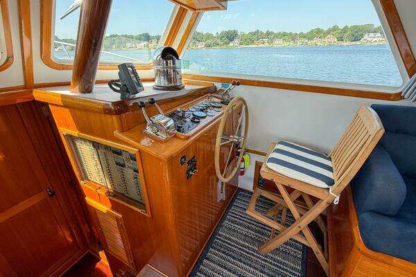 Wilbur 38 Yacht For Sale