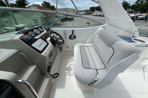 Photo of the 2011 Sea Ray 280 Sundancer