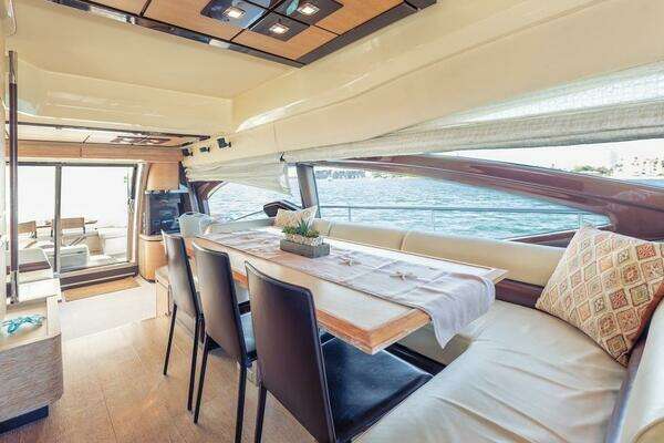 2012 Azimut 70