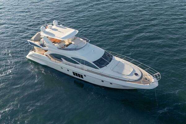 2012 Azimut 70
