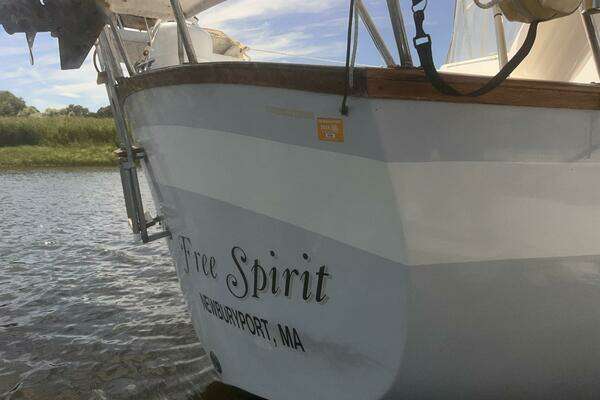 Photo of the 1990 Irwin  "FREE SPIRIT"
