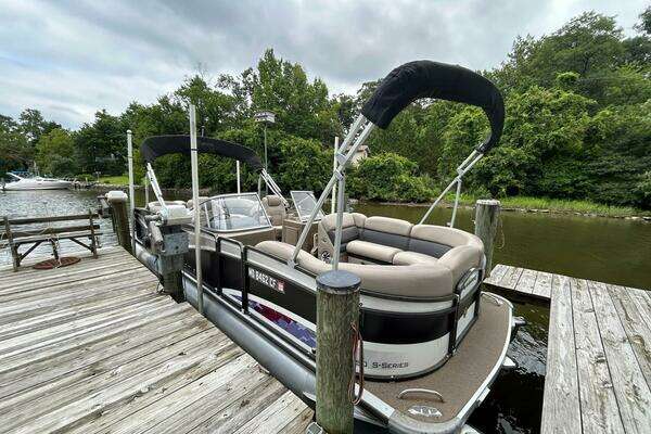 Photo of the 2013 Premier 250 S-Series