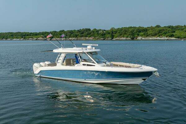 35' Boston Whaler