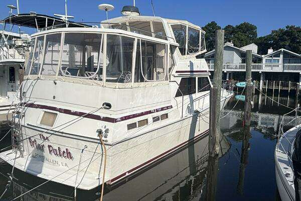 Photo of the 1988 Viking Motor Yacht "The Briar Patch"