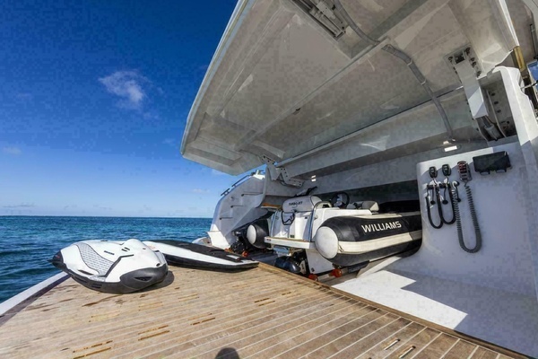 2023 Pearl 72
