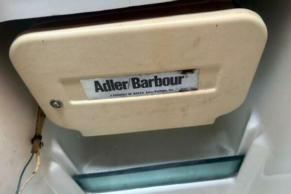 Cricket 33ft Beneteau Yacht For Sale