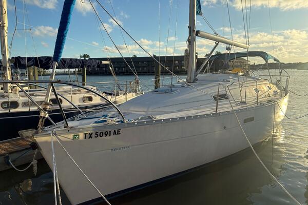 Cricket 33ft Beneteau Yacht For Sale