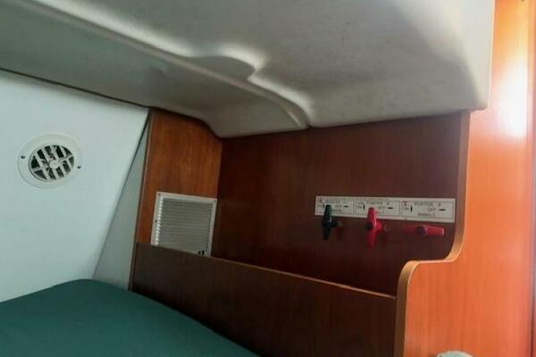 Cricket 33ft Beneteau Yacht For Sale