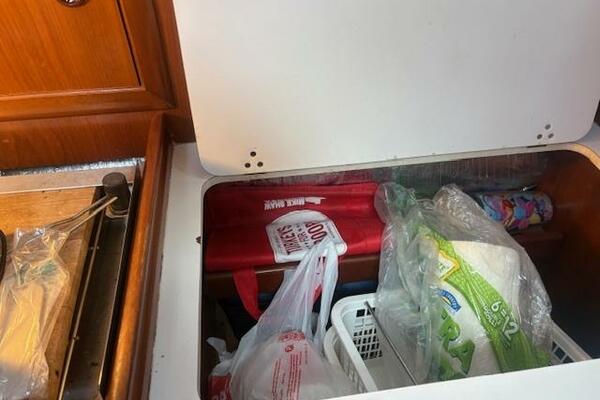 Cricket 33ft Beneteau Yacht For Sale