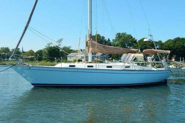 Sandpiper 37ft Tartan Yacht For Sale