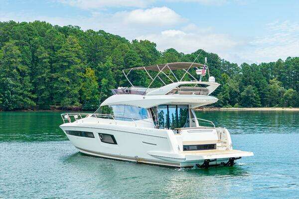 2017 Prestige 50