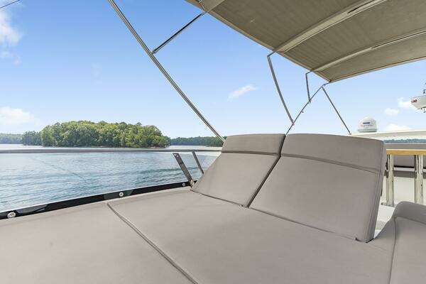 2017 Prestige 50
