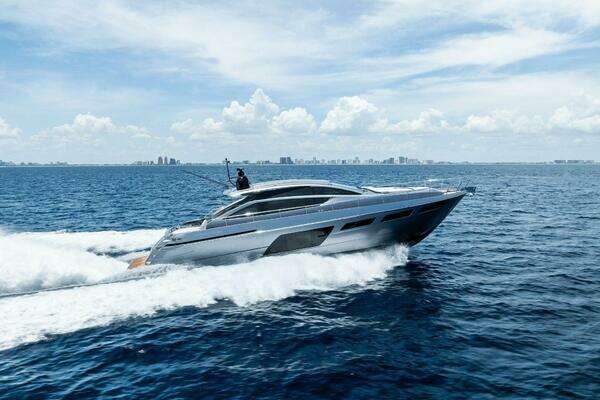 2024 Pershing 60