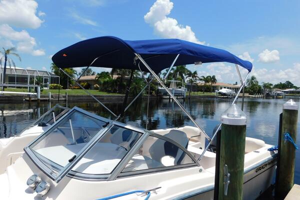 24ft Grady White Yacht For Sale