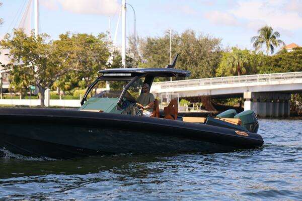 Photo of the 2025 Skipper Green Hull / Camel Upholstery