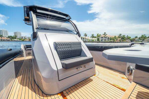 Photo of the 2025 Skipper grey