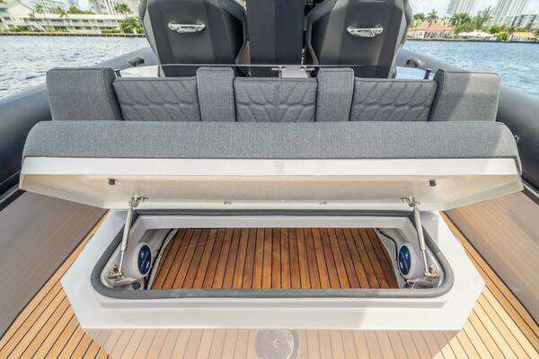 Skipper grey Yacht For Sale