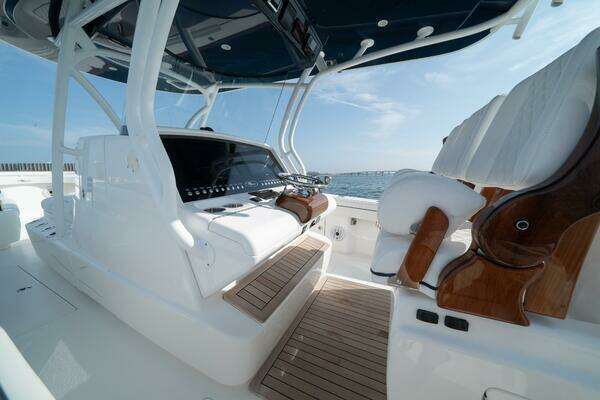 2022 Valhalla Boatworks 37