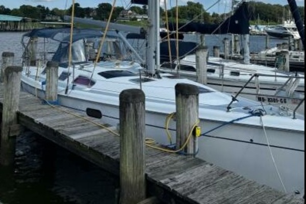 Grace 38ft Hunter Yacht For Sale
