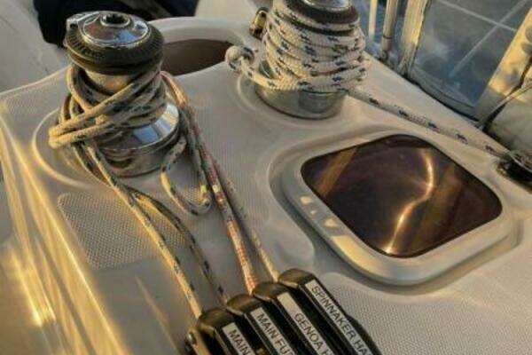 Photo of the 2004 Hunter 386 "Grace"