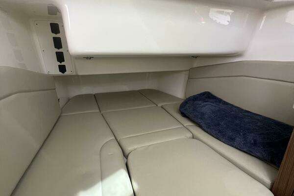 2019 Boston Whaler 38