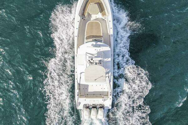 2019 Boston Whaler 38