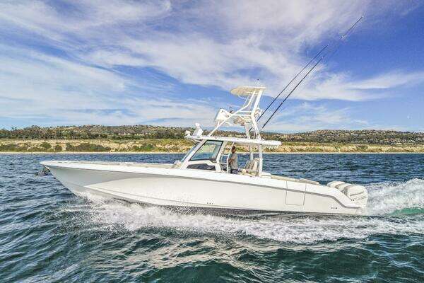 38' Boston Whaler