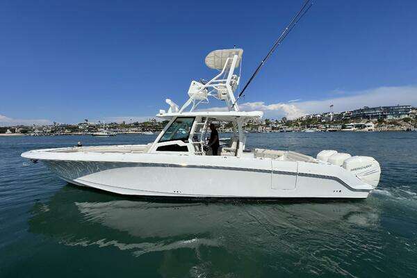 38' Boston Whaler