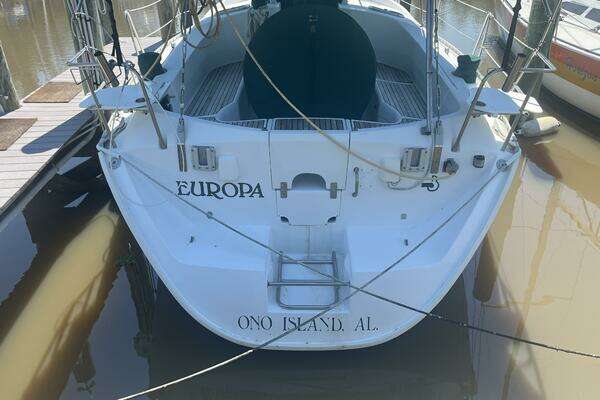 Photo of the 2001 Beneteau Oceanis 381 "Europa"