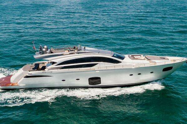 82-ft-Pershing-2017-82 VHP-Double or Nothing-Miami Beach Florida United States yacht for sale