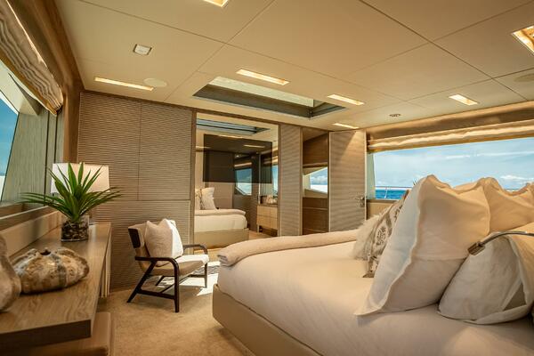 Short Story 122ft Horizon Yacht For Sale