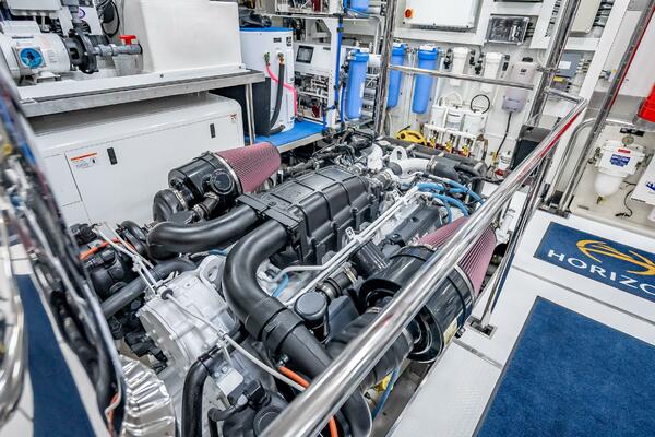 Short Story 122ft Horizon Yacht For Sale