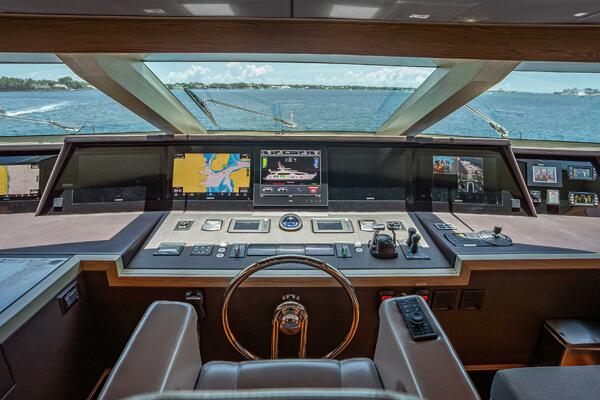 Short Story 122ft Horizon Yacht For Sale