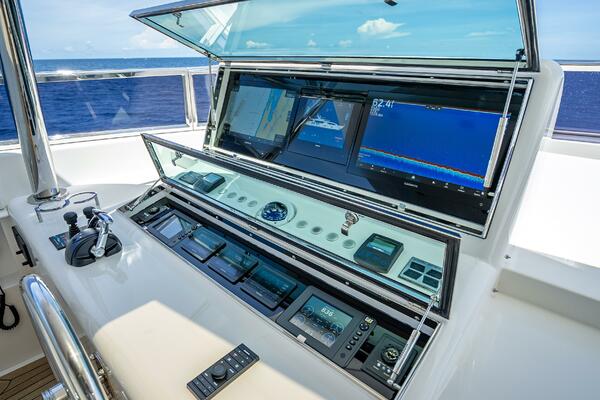Short Story 122ft Horizon Yacht For Sale